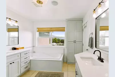 520 E 100 S, Hyde Park, UT 84318 - Photo 25