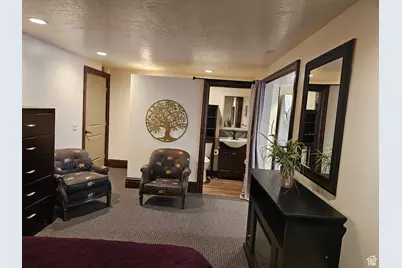 2079 E Creek Rd S, Cottonwood Heights, UT 84093 - Photo 35