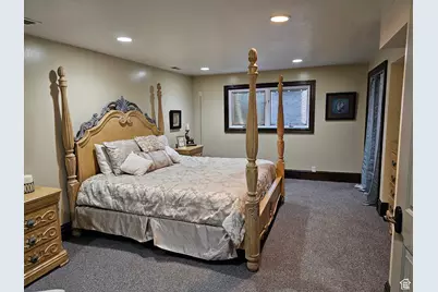 2079 E Creek Rd S, Cottonwood Heights, UT 84093 - Photo 25