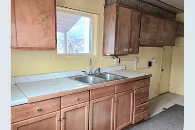 310 S Main St, Orangeville, UT 84537 - Photo 7