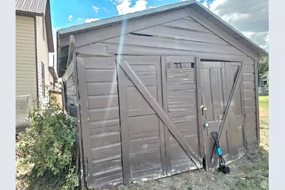 310 S Main St, Orangeville, UT 84537 - Photo 19