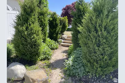 1494 S Mica Ln, Layton, UT 84041 - Photo 35