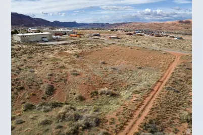 2284 Resource Blvd N #Q, Moab, UT 84532 - Photo 11