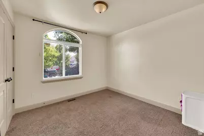 4609 E Silver Creek Way, Eagle Mountain, UT 84005 - Photo 5