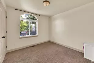 4609 E Silver Creek Way, Eagle Mountain, UT 84005 - Photo 5