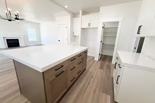 554 W Cottle Ln, Farmington, UT 84025 - Photo 17