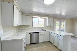 607 E Geneva, East Carbon, UT 84520 - Photo 3