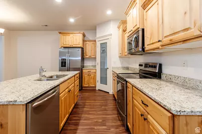 651 E 20 S, Hyrum, UT 84319 - Photo 7