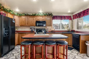 2565 S Country Club Dr, Garden City, UT 84028 - Photo 15