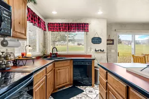 2565 S Country Club Dr, Garden City, UT 84028 - Photo 19