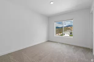 7218 Oquirrh Ranch Pkwy N, Eagle Mountain, UT 84005 - Photo 9