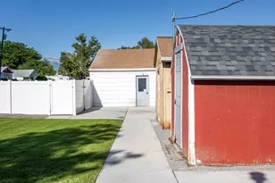 307 N 200 W, Tooele, UT 84074 - Photo 31