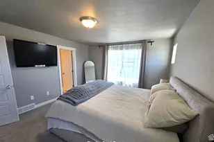 7817 W Range Creek Ln, Magna, UT 84044 - Photo 13