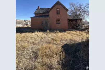 20 S 200 W, Escalante, UT 84726 - Photo 1