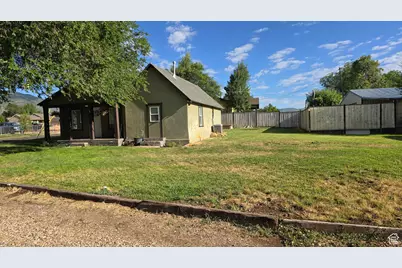 589 S 30 W, Fountain Green, UT 84632 - Photo 21