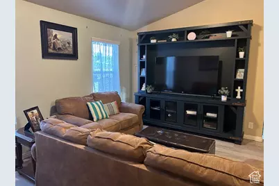 552 E 2680 S, Vernal, UT 84078 - Photo 5