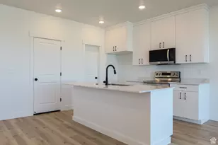 573 N 300 W, Smithfield, UT 84335 - Photo 9