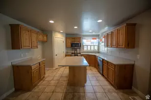 4879 S 5050 W, Hooper, UT 84315 - Photo 7