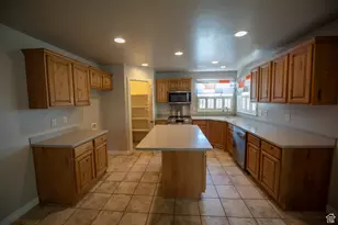 4879 S 5050 W, Hooper, UT 84315 - Photo 9