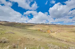 495 W Buttercup Ln N, Garden City, UT 84028 - Photo 31