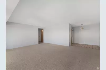 875 S Donner Way #1402, Salt Lake City, UT 84108 - Photo 9