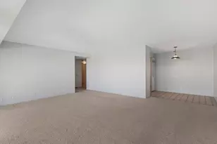 875 S Donner Way, Salt Lake City, UT 84108 - Photo 9