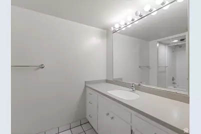 875 S Donner Way #1402, Salt Lake City, UT 84108 - Photo 15