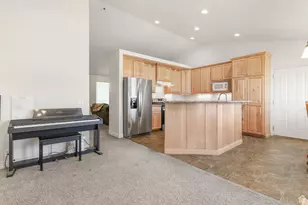 2692 W Rim Rock Dr, Stockton, UT 84071 - Photo 9