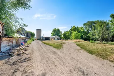 1632 S Main St, Springville, UT 84663 - Photo 69