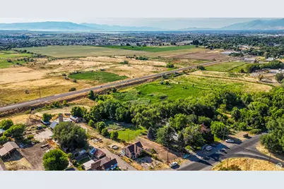 1632 S Main St, Springville, UT 84663 - Photo 31