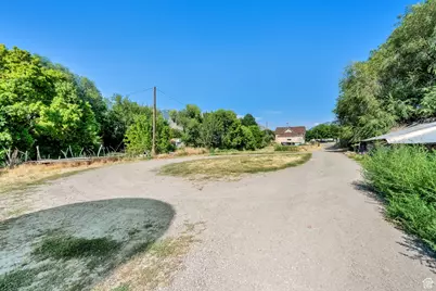 1632 S Main St, Springville, UT 84663 - Photo 55