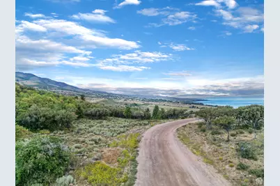 977 Cisco Run #E 31, Garden City, UT 84028 - Photo 3