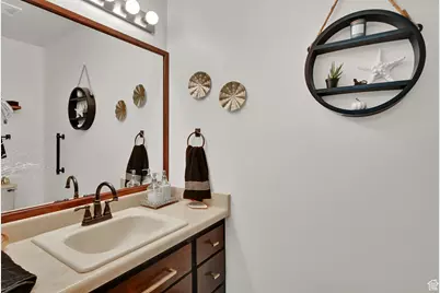 1681 W 4450 S, Roy, UT 84067 - Photo 27