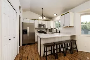 2142 E Fall St, Eagle Mountain, UT 84005 - Photo 9