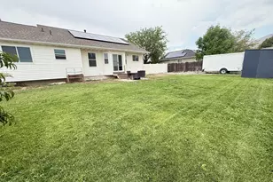 2142 E Fall St, Eagle Mountain, UT 84005 - Photo 29