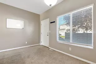 7908 S Cold Stone Ln W, West Jordan, UT 84081 - Photo 11