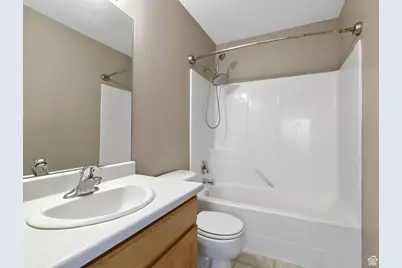 7908 S Cold Stone Ln W, West Jordan, UT 84081 - Photo 7