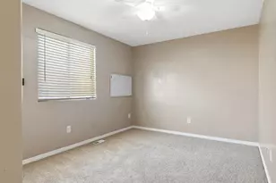 7908 S Cold Stone Ln W, West Jordan, UT 84081 - Photo 5