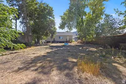 141 N Pinehurst E, Tooele, UT 84074 - Photo 21