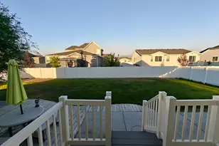 2444 N Stanley Crane Dr, Clinton, UT 84015 - Photo 9