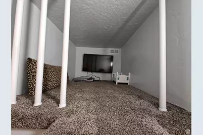 2444 N Stanley Crane Dr, Clinton, UT 84015 - Photo 21