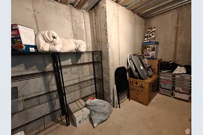 2444 N Stanley Crane Dr, Clinton, UT 84015 - Photo 33