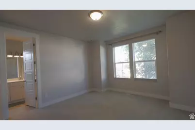 2444 N Stanley Crane Dr, Clinton, UT 84015 - Photo 25