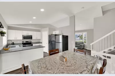 5343 W Ridge Brook Way, Salt Lake City, UT 84118 - Photo 9