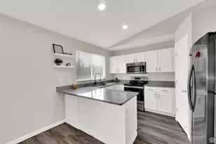 5343 W Ridge Brook Way, Salt Lake City, UT 84118 - Photo 7