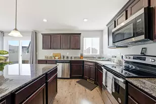 636 E Mount Dutton Way, Eagle Mountain, UT 84005 - Photo 11