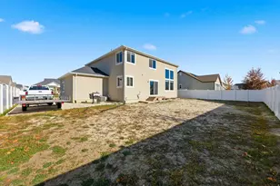 636 E Mount Dutton Way, Eagle Mountain, UT 84005 - Photo 39