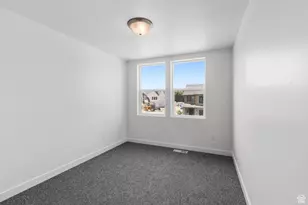 1075 W Audrey Ln S, Woods Cross, UT 84087 - Photo 17