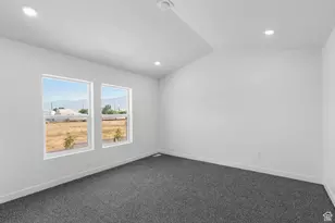 1075 W Audrey Ln S, Woods Cross, UT 84087 - Photo 11