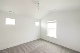 837 N Pugh Ln, Saratoga Springs, UT 84045 - Photo 17